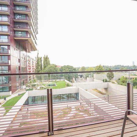 Suite In High-Rise On The Danube Vienna Exterior photo
