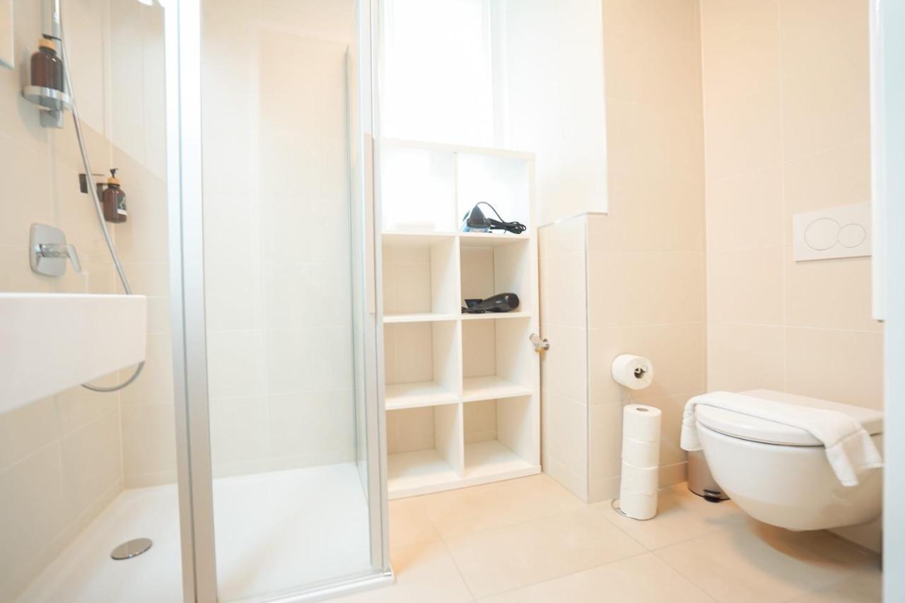 Suite In High-Rise On The Danube Vienna Exterior photo