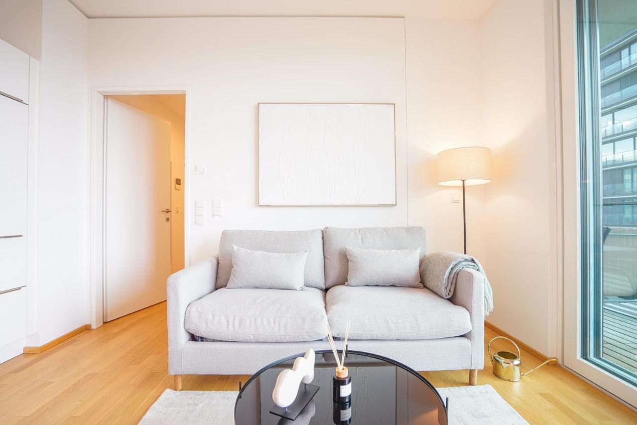Suite In High-Rise On The Danube Vienna Exterior photo