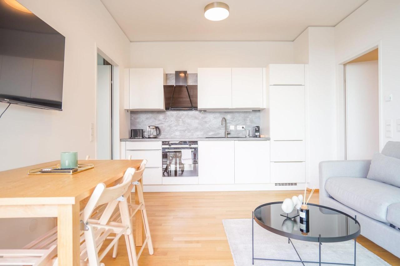 Suite In High-Rise On The Danube Vienna Exterior photo